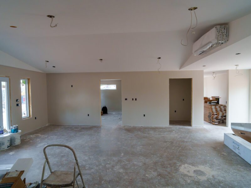 Vaulted living area with a ductless heat pump in a new home near Truro, NS